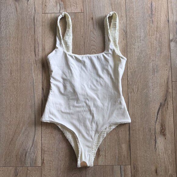 Palm Swim+Resort Cream Elastic Shirred Low Back One Piece Swim Suit Medium NWT - Picture 4 of 8